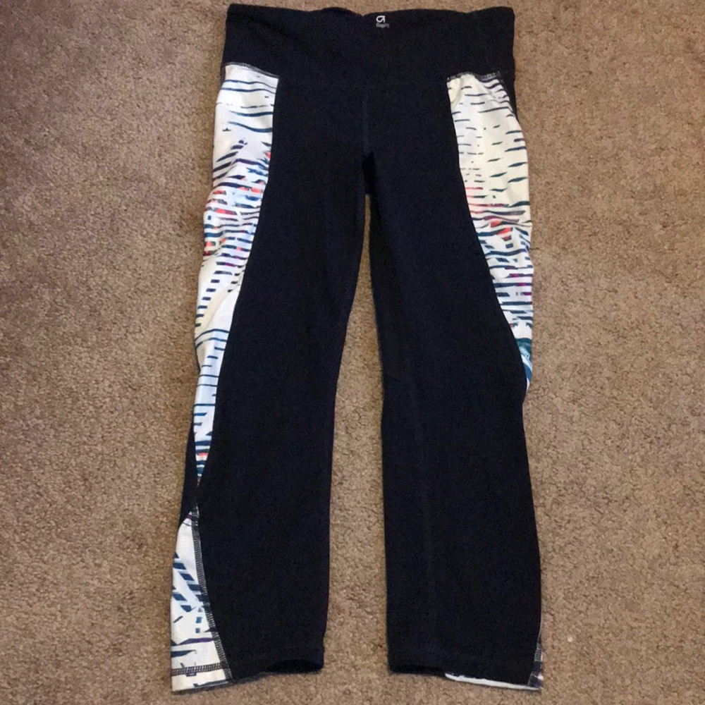 GapFit gfast Capri leggings